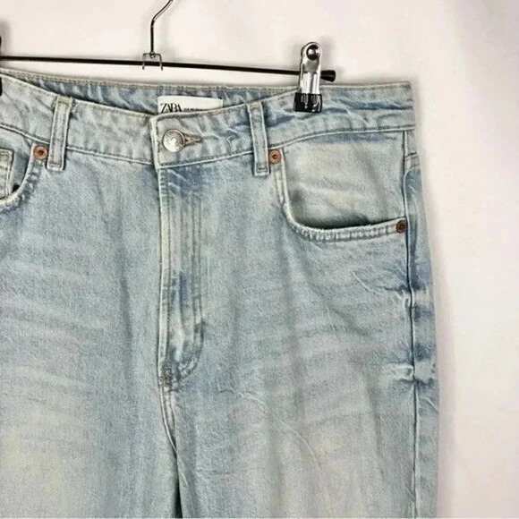 Zara Light Blue Wash High Rise Straight Leg Mom Jeans 8 - Picture 3 of 4
